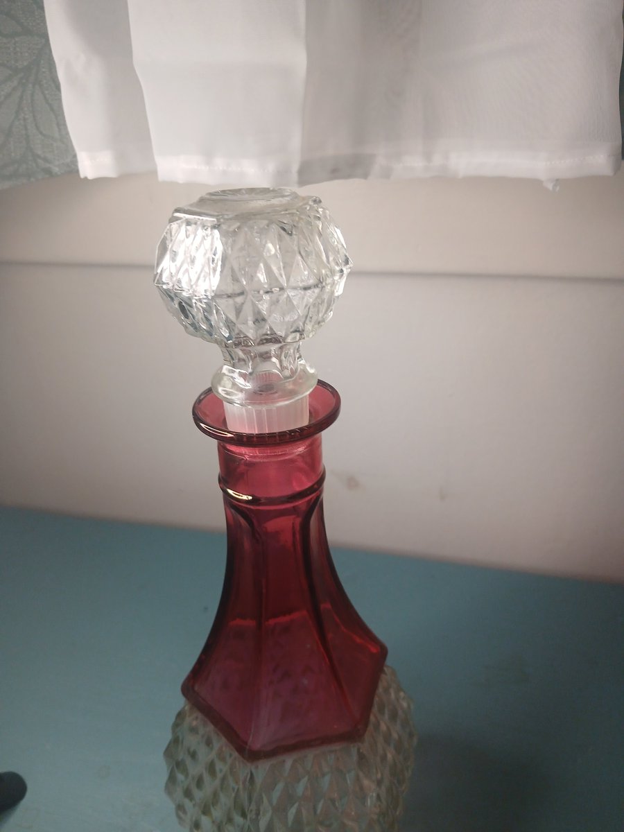 Amazingthrifts's tweet photo. Check out Vintage #IndianaGlass #DiamondPoint #RubyRed #Decanter with Stopper https://t.co/CMJRsmIqm0 #eBay via @eBay https://t.co/a9e7SPRPU7