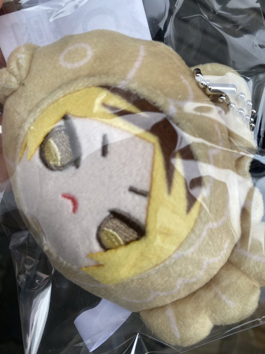 82607x's tweet photo. たい焼きのバッグが役に立つとは思わなかったぜ https://t.co/I5L2yFA88x