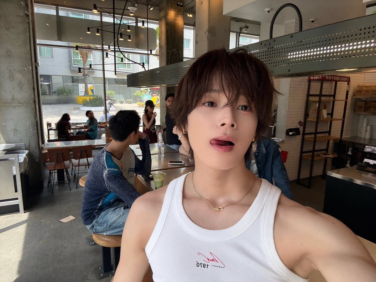 keiking21's tweet photo. @njzphobic He's K from &amp;Team! He's the main dancer and performance leader https://t.co/cDMDED0Q0J