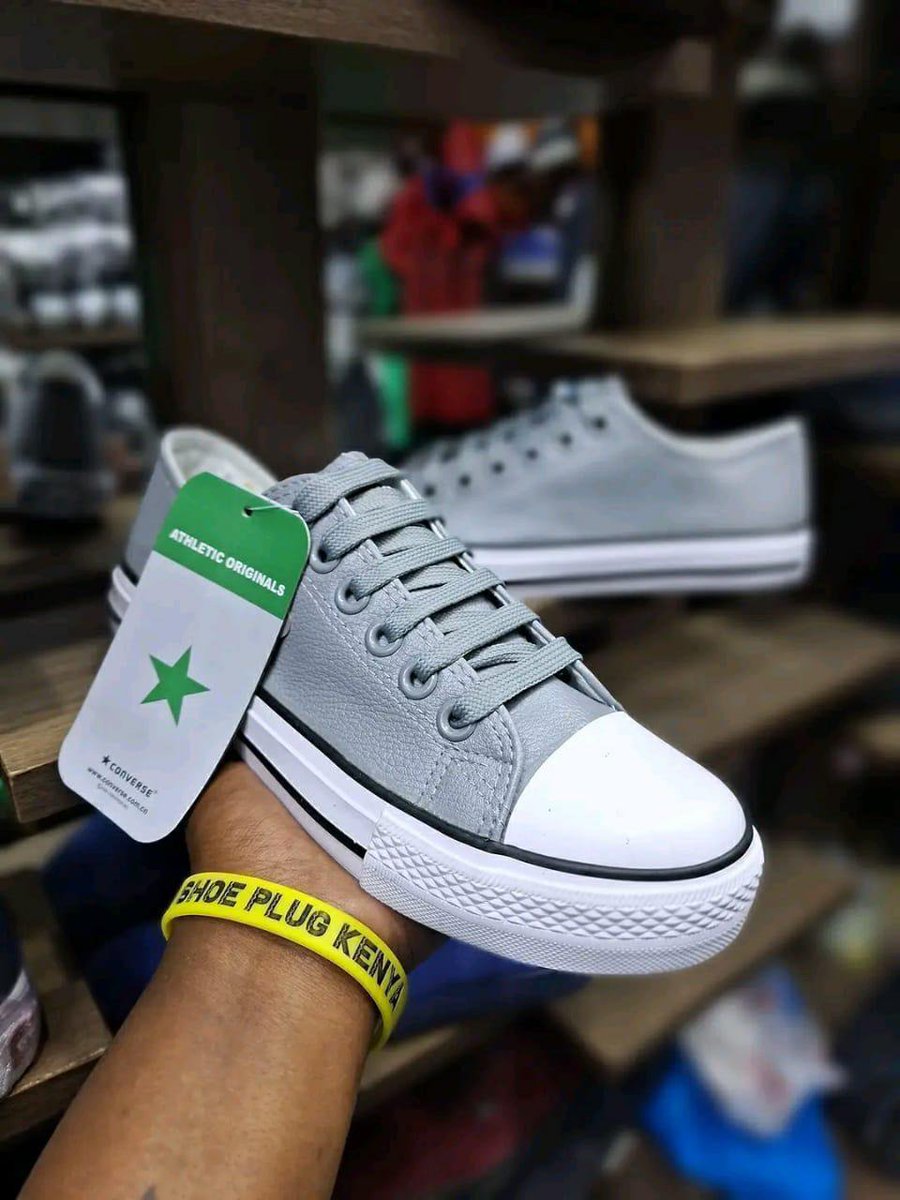 Jezination's tweet photo. Great full up n kicking 💯

Shall we?

All jerseys,all shoes,all watches n all perfumes available for grabs 🤘

F1 kes 999
2 n 4 kes 4500
F3 kes 1499

DM ever open to place your order. https://t.co/htyaxHtsSb