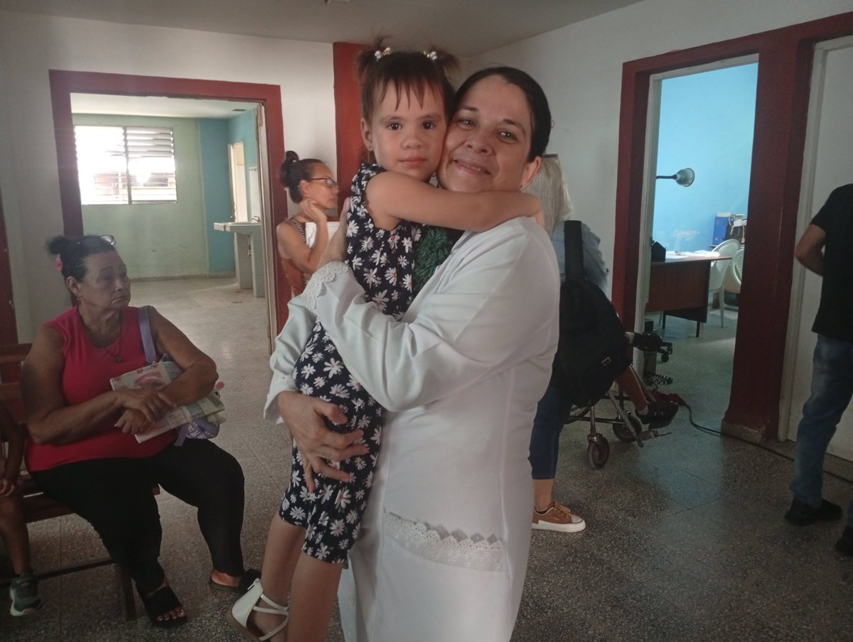 DHpuh98856's tweet photo. Esto ocurre en el marco de:
🏥 I Convención Octavio
📚 Jornada Territorial de Pediatría
🎉 Aniversario 55 del Hospital Pediátrico
Seguimos construyendo salud desde la docencia, la asistencia y la comunidad.
#DocenciaHPUH #55Aniversario #UCMHo https://t.co/QE5ITZdth4