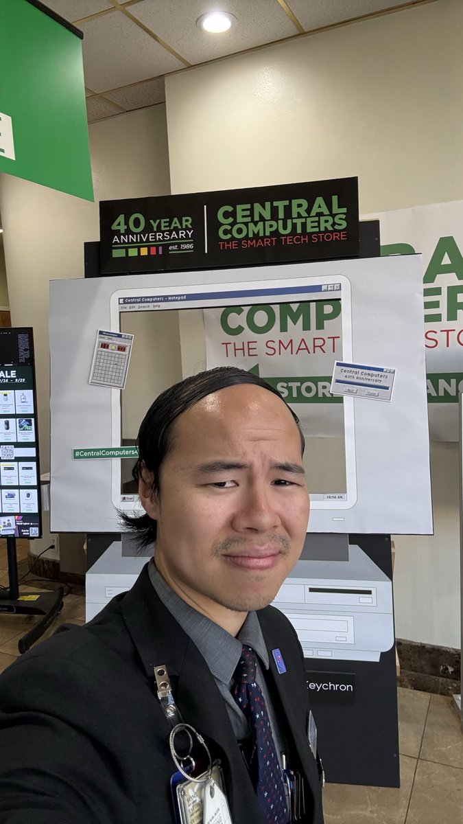 JetRun15's tweet photo. Happy Birthday! @centralcomputer
#Centralcomputers40 https://t.co/AC6zw2KBoa