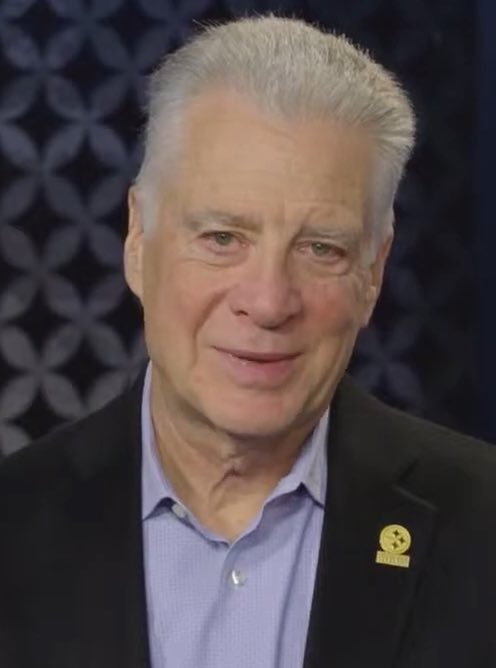 EricBillings14's tweet photo. Rodgers ain’t the villain.
JPJ ain’t the villain.
DK ain’t the villain.
It’s this guy. https://t.co/ndvXxzwWt6