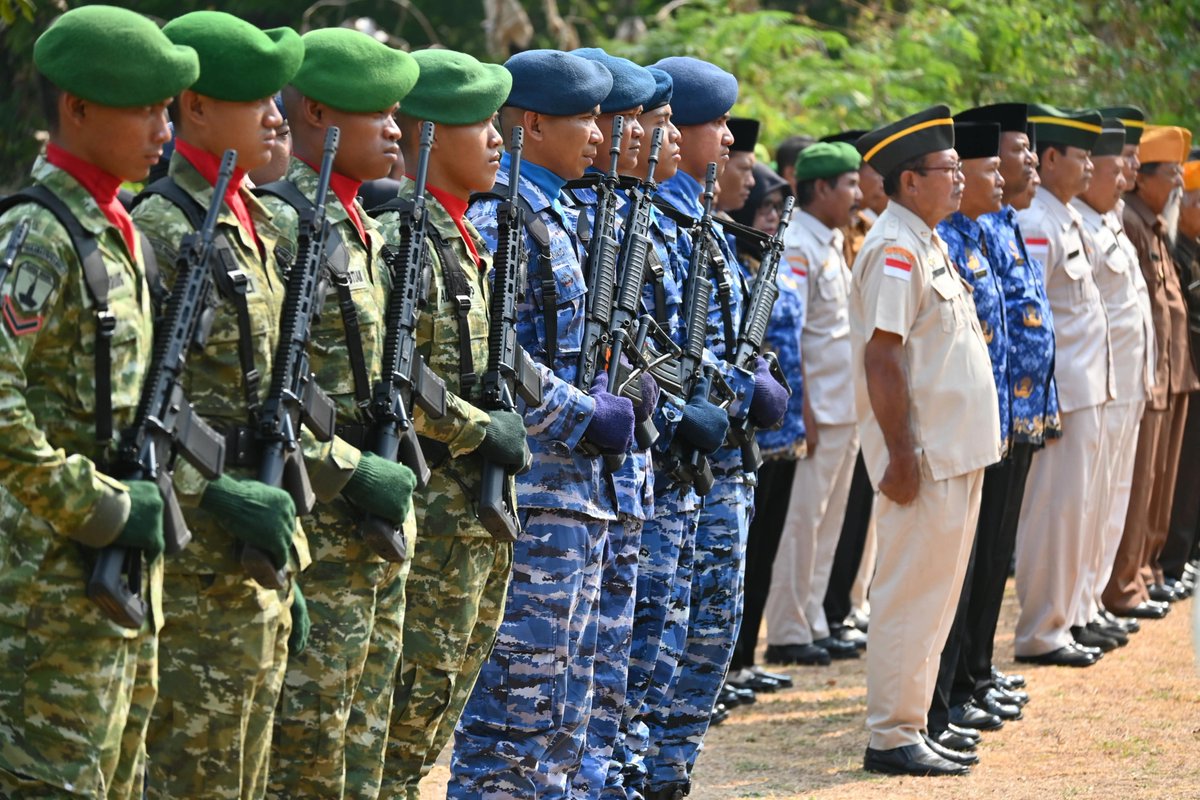 sugirisukani's tweet photo. Lanud SKI Bersama Unsur TNI Gelar Ziarah Nasional Serentak https://t.co/ir8FBJTGxH