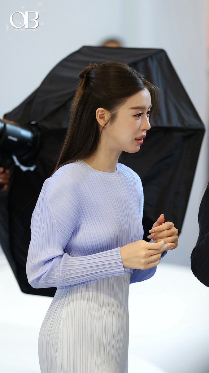 oombamfanbaseTH's tweet photo. เติมแบมกันนค่าาาา 
BAM AT PLEATS PLEASE ISSEY MIYAKE AZURE COLORS
#PleatsPleaseIsseyMiyakexBam
#EverydaywithPLP
#Bamsaralee #แบมสราลี https://t.co/k8EopBCOZO