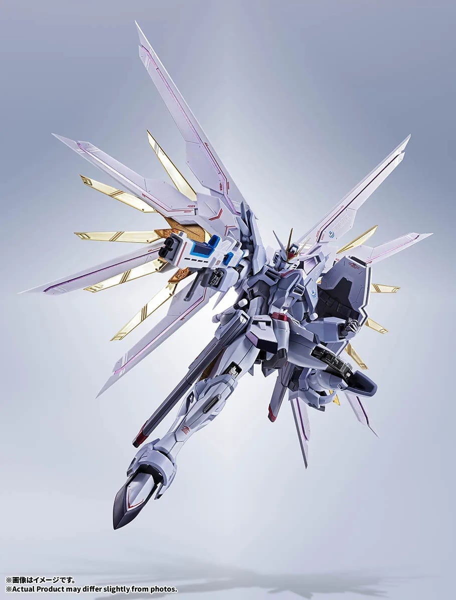 figsoku_r's tweet photo. 【イベント開催記念商品】ガンダムSEED FREEDOM「METAL ROBOT魂 ライジングフリーダムガンダム ラディアンスグランジャー」

【発売決定】
価格26,400円（税込）
2027年1月発売予定
https://t.co/Wlu1YGhqaY
#ガンダムSEED  #メタルビルド #ROBOT魂 https://t.co/WgH5lUPi6r