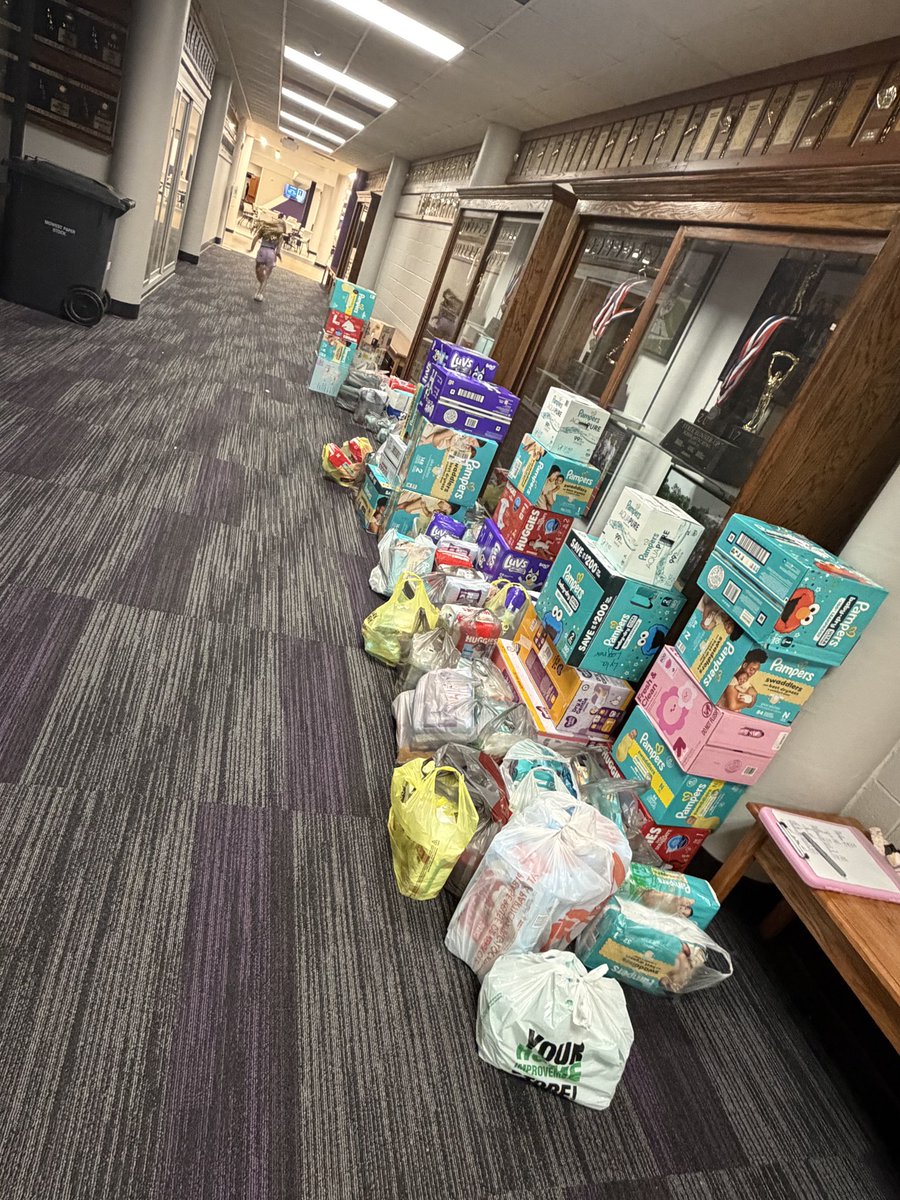 bullets_vball's tweet photo. Successful diaper drive for the Beyond the NICU and ￼#OFFICIATIONWEEK2026
Thank you to our officials for making our matches possible 💜🏐💛 #togetherwerise https://t.co/ELIzGk6n9A