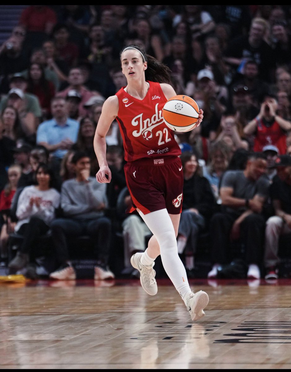 _HeHateMee_'s tweet photo. What a YEAR for Caitlin Clark! 🚨

- AP WNBA Comeback Player of the Year
- AP All-WNBA First Team
- Finished 3rd in scoring and 2nd in assists
- First WNBA player to finish top three in scoring and assists in the same season
- Career-high 22.3 points per game
- First WNBA player with 800+ points and 300+ assists in a season
- Finished with 891 points and 333 assists
- Set a WNBA record with 41.2 points created per game through scoring and assists
- 5 games with 30+ points and 10+ assists
- 13 games with 20+ points and 10+ assists
- 3rd straight WNBA All-Star selection
- Named a WNBA All-Star starter
- Eastern Conference Player of the Month for June
- Scored a career-high and Fever-record 45 points
- First WNBA player with 40+ points and 10+ assists in a game
- Fastest player in WNBA history to reach 200 career three-pointers
- Fastest player in WNBA history to reach 600 career assists
- Most assists through a player’s first three WNBA seasons
- First WNBA player with back-to-back 30-point, 10-assist games
- Made a career-high 8 three-pointers in a game
- Recorded her 4th career triple-double
- Won 4 Eastern Conference Player of the Week awards
- First player with 25+ points and 15+ assists in a WNBA playoff game
- Set a WNBA playoff record with 11 assists in a half
- First player with a points-and-assists double-double in one playoff half
- Won FIBA Women’s World Cup gold with Team USA
- Recorded 32 assists during Team USA’s undefeated World Cup run
- Named FIBA World Cup qualifying tournament MVP
- Led World Cup qualifying with 6.4 assists per game
- Named to the FIBA World Cup qualifying All-Star Five