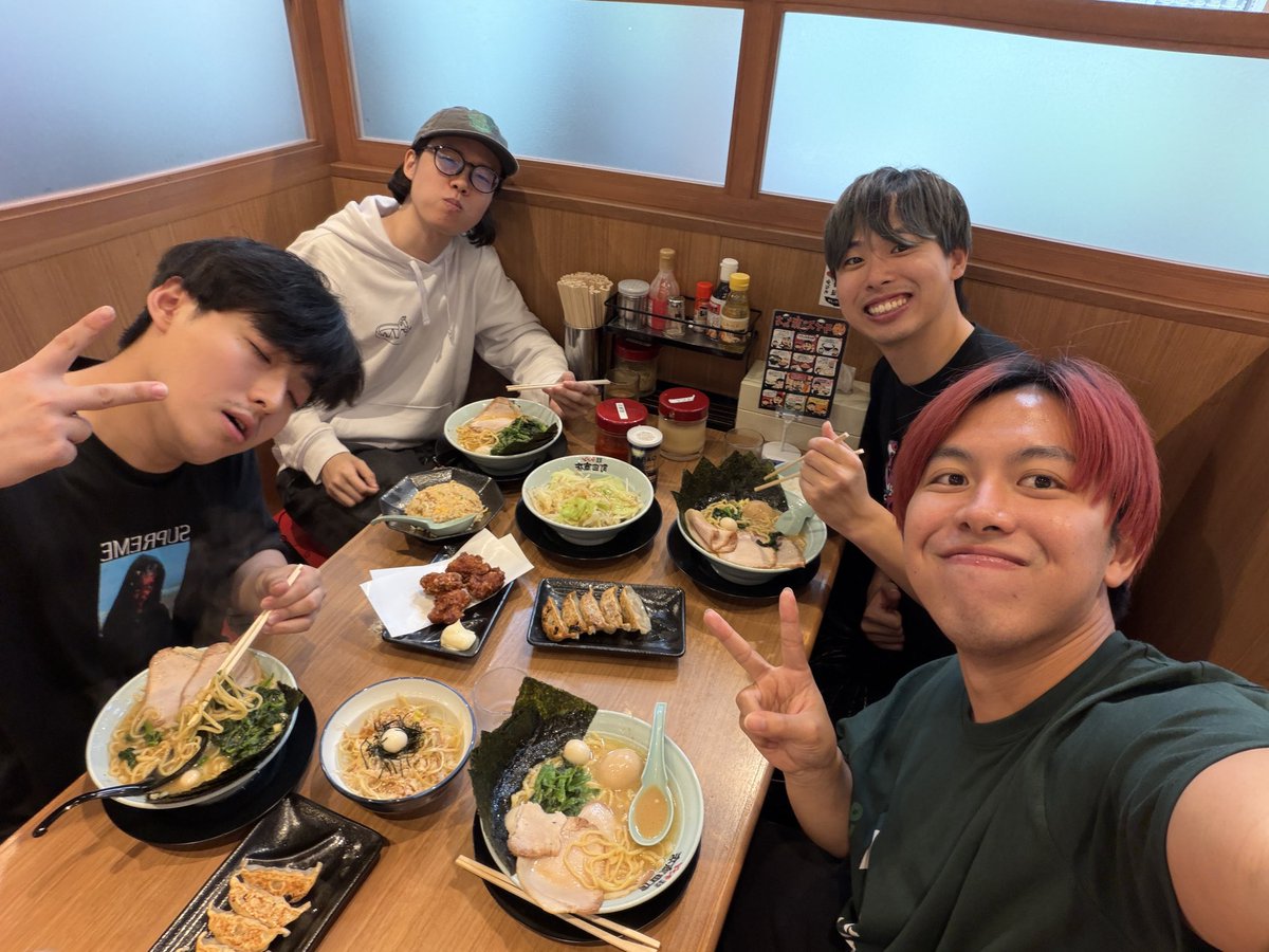 LiaqN_'s tweet photo. 帰国！！！！！！ https://t.co/Q28CxHZOOD