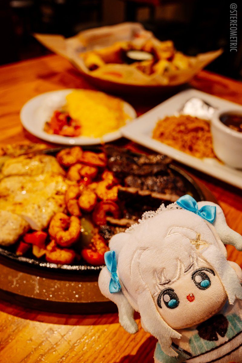 Stereometric's tweet photo. Happy Birthday Minto!!!

I took her to Chili's

#Mintogo https://t.co/h6bPLqwKKm