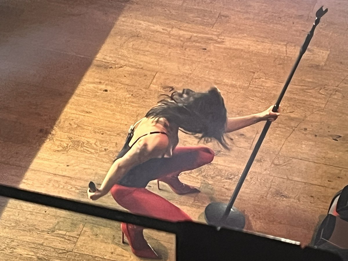 anyroom4me's tweet photo. mommy at @TheEchoDallas #ageoftheexhibitionist #rebeccablack #sheslesbianjesus https://t.co/J4dphA3WLF