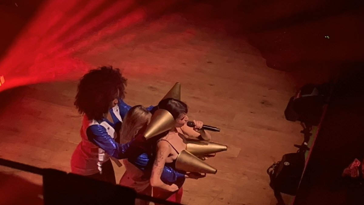 anyroom4me's tweet photo. mommy at @TheEchoDallas #ageoftheexhibitionist #rebeccablack #sheslesbianjesus https://t.co/J4dphA3WLF