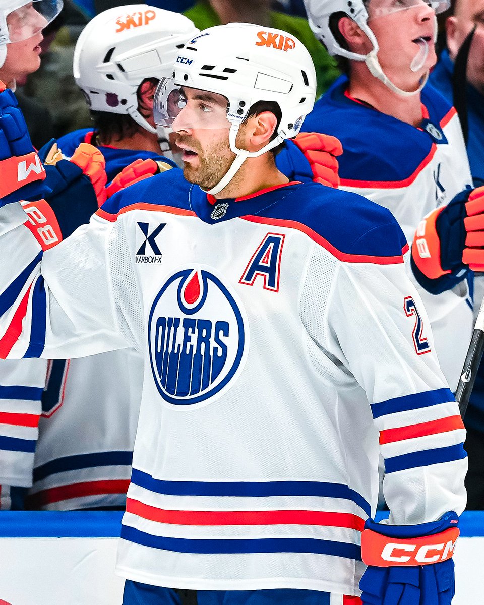 NHLFantasy's tweet photo. Evan Bouchard have EIGHT points in his first FOR periods of hockey the season! 😱 https://t.co/S1RachixrR