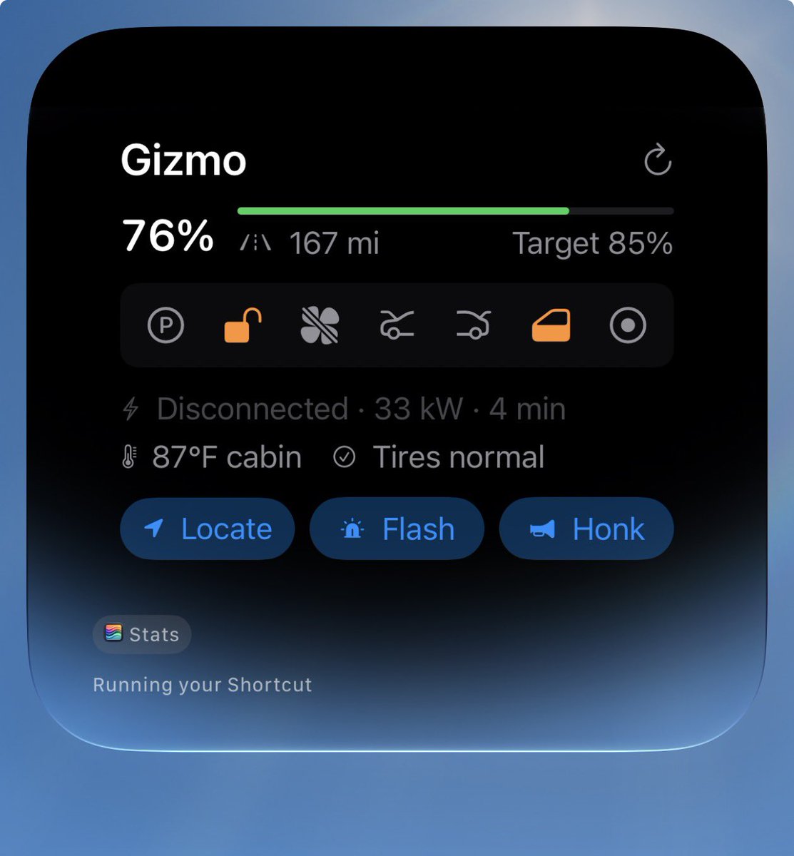 StatsTeslaApp's tweet photo. New in Stats for your Tesla: say “Siri, show me<car name > in Stats”
It’ll show you this card and you can even send commands by tapping any of the buttons https://t.co/IAuDx4Yk1Z
