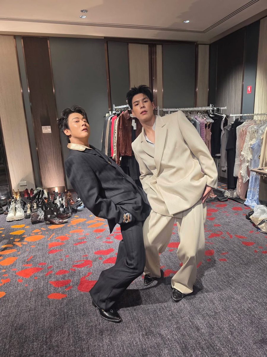 HBRcute's tweet photo. ห๊ะ!! กินน้อยกี่โมงคะคนนั้น 🤣

#คัลแลน #AgavondEnt #Agavond https://t.co/Iz9J1lT3jj