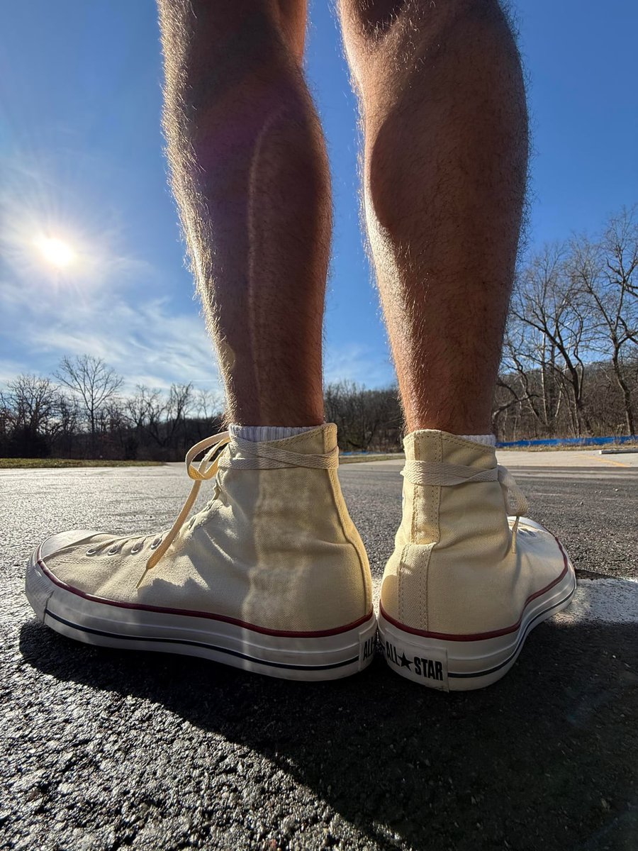 oversizedchucks's tweet photo. Some shots from the archive! took these out and about in winter last year.

#Fetish #ConverseFetish #ConverseLover #oversizedchucks #CONVERSEFamily #Chucks #Converse #ChuckTaylor https://t.co/yodmupF2Pf