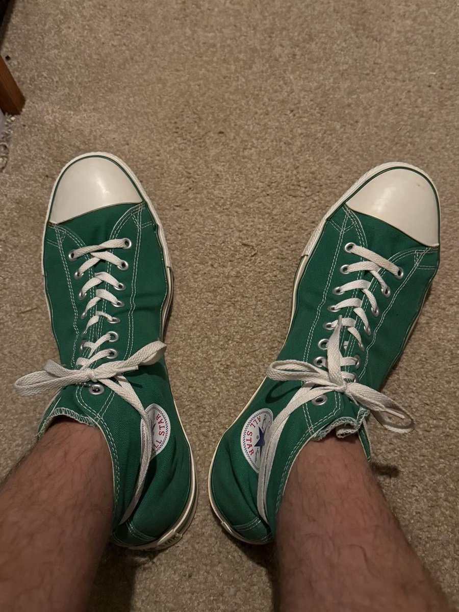 oversizedchucks's tweet photo. I love these green ones so much!

#Fetish #ConverseFetish #ConverseLover #oversizedchucks #CONVERSEFamily #Chucks #Converse #ChuckTaylor https://t.co/tQm1Y0lpY4
