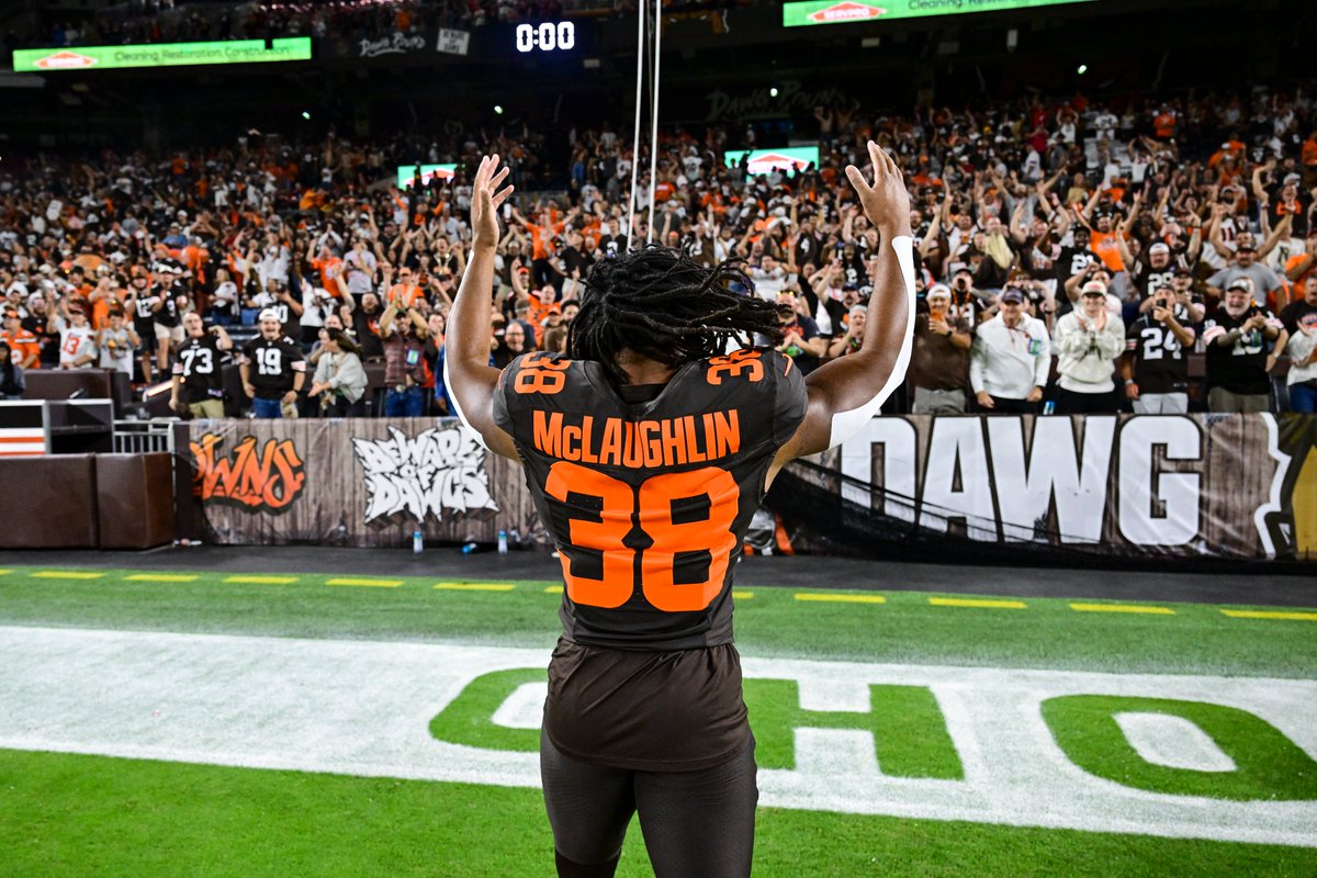 Browns tweet picture
