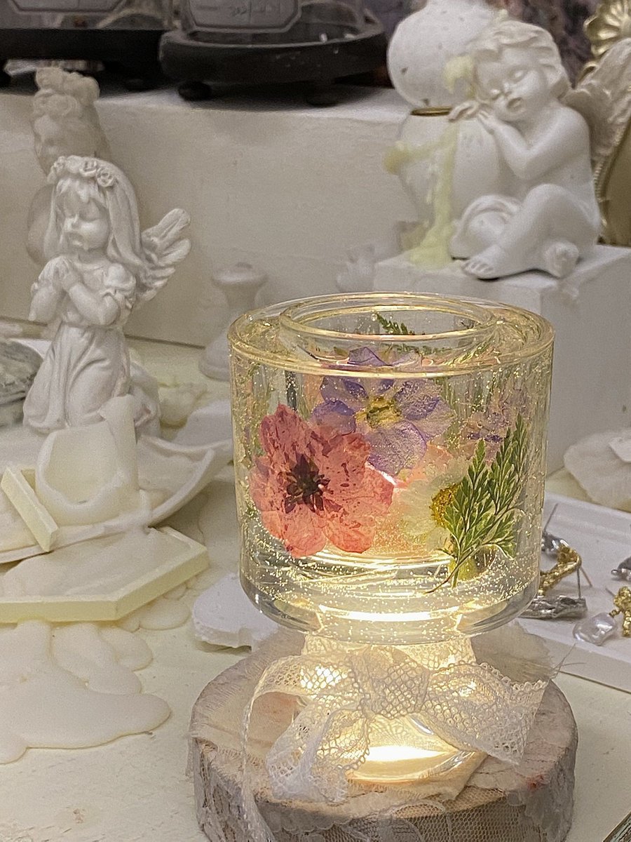 seoseungjae3's tweet photo. My friend’s prayer zinc-based adjective emblem incense blend is truly magical—every detail feels warm and thoughtful! https://t.co/ZOWv4ntSjx