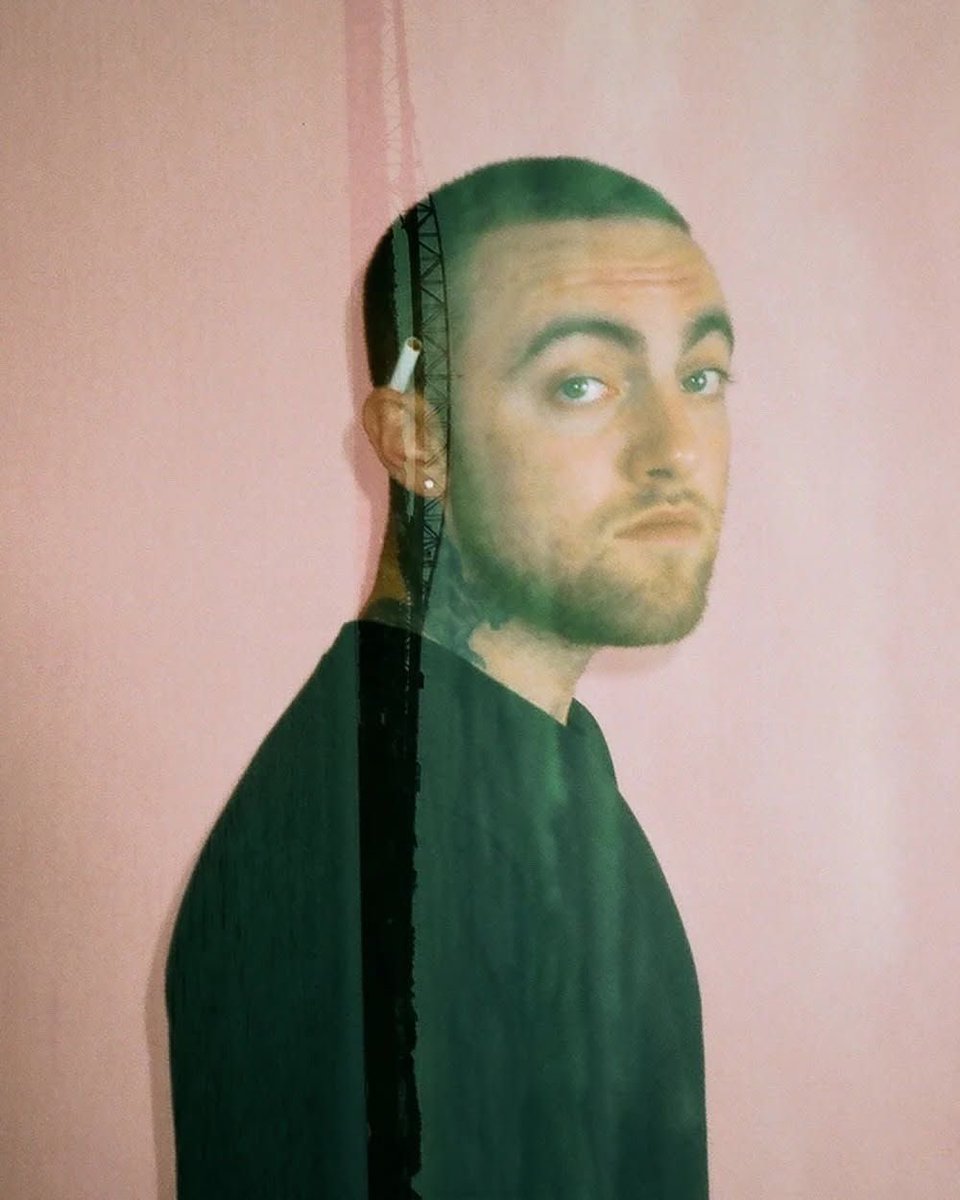 ComplexMusic's tweet photo. MAC MILLER
THE DIVINE FEMININE (10 YEAR EDITION)
OUT NOW

THREE BONUS TRACKS:

GRAND
CHANNEL 13
BUTTERFLIES