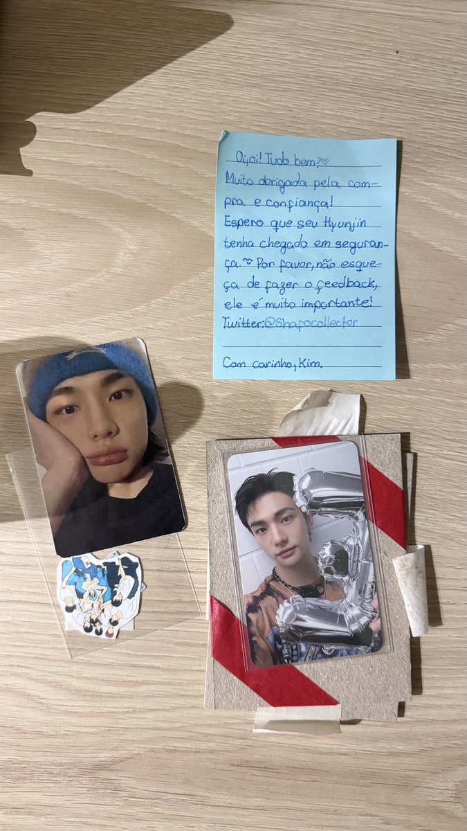 getscools's tweet photo. feedback positivo para @shafocollector que me vendeu esse hyunjin! estava super bem embalado, chegou rapidinho e agora vai completar minha página ot8 🥰 foi uma compra bem tranquila e transparente, obrigada ♥️ https://t.co/cLFlR3AYam