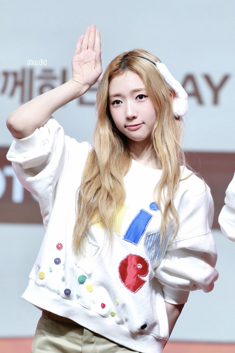 NaClFor0411's tweet photo. 260919

#ELENA #엘레나 
#TUIDE #튜이드 https://t.co/7kcKg182fj