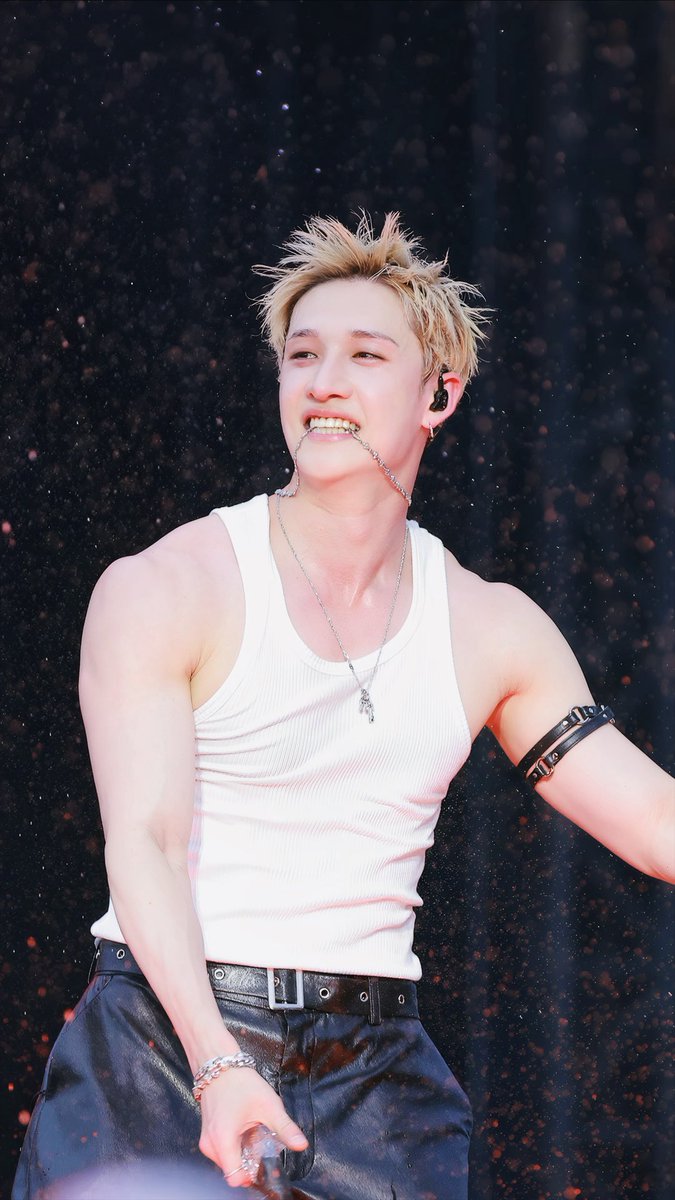 chris_lovelix's tweet photo. 260606

🐺 💦 💪🏻

#BangChan #방찬  
#StrayKids #스트레이키즈
#SKZBall #GovBallNYC https://t.co/dSVCnLBTjF