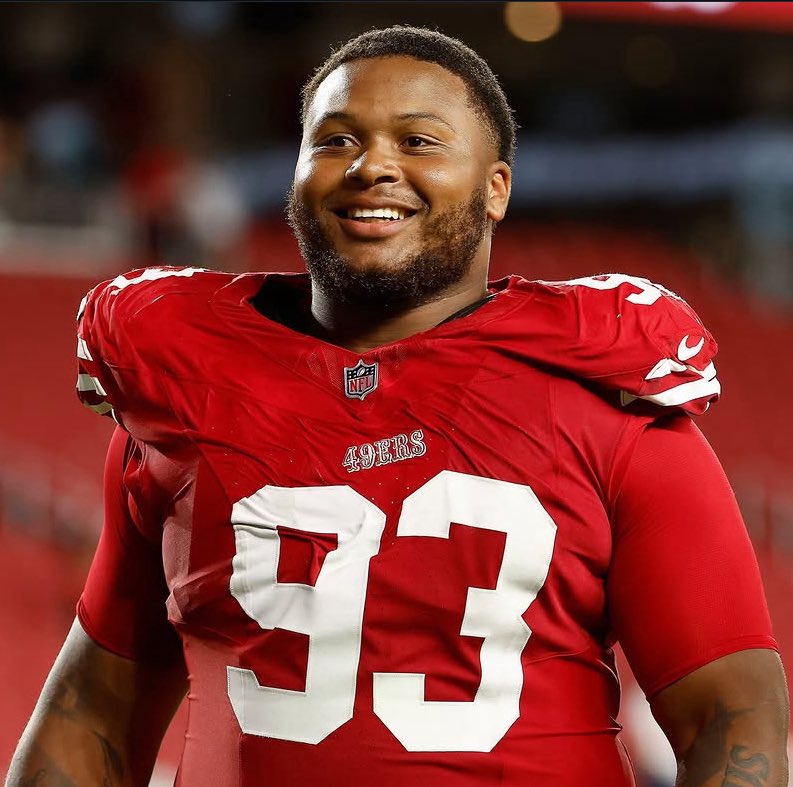 49ersSportsTalk's tweet photo. 🚨 #49ers DT Gracen Halton has been named ONE of the 10 biggest STEALS of the 2026 NFL Draft — so far.

“San Francisco 49ers rookie defensive lineman Gracen Halton is already playing an underrated role. He's converted 92 snaps into nine tackles, four run stops, three quarterback pressures, and a pass breakup. Halton is disengaging around the line of scrimmage and showcasing terrific hustle and effort. He's going to be a really good player.���

VIA: @JustinM_NFL | #FTTB