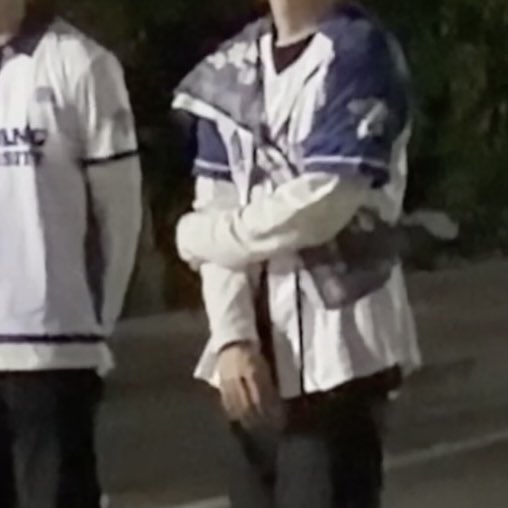 ch0op3's tweet photo. 최승현 시그니처 포즈 웃기네 ㅋㅋㅋㅋㅋ https://t.co/fpPchDLXD4