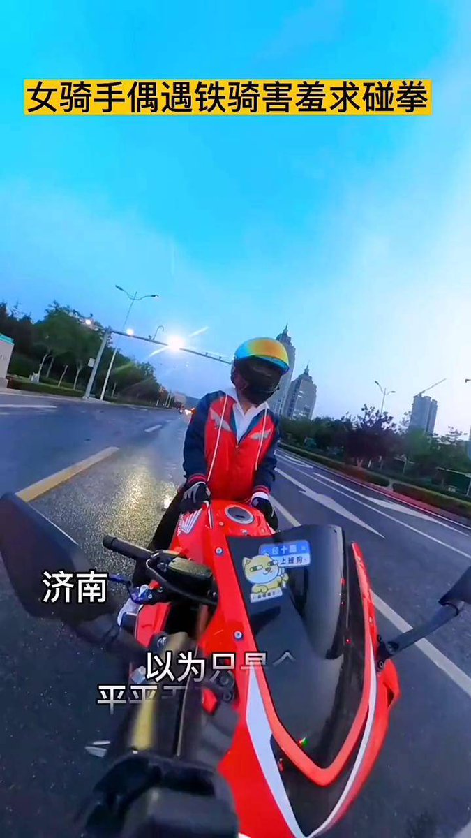 Cg2Uez3FxJxYM8u's tweet photo. [Ride with a biker buddy, take the van to hit the road now!] https://t.co/BGoFzcoVoz