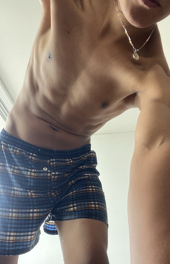 Feerxo3's tweet photo. Slim boys do it best …🤷🏽‍♂️ https://t.co/DRvrw82LvJ