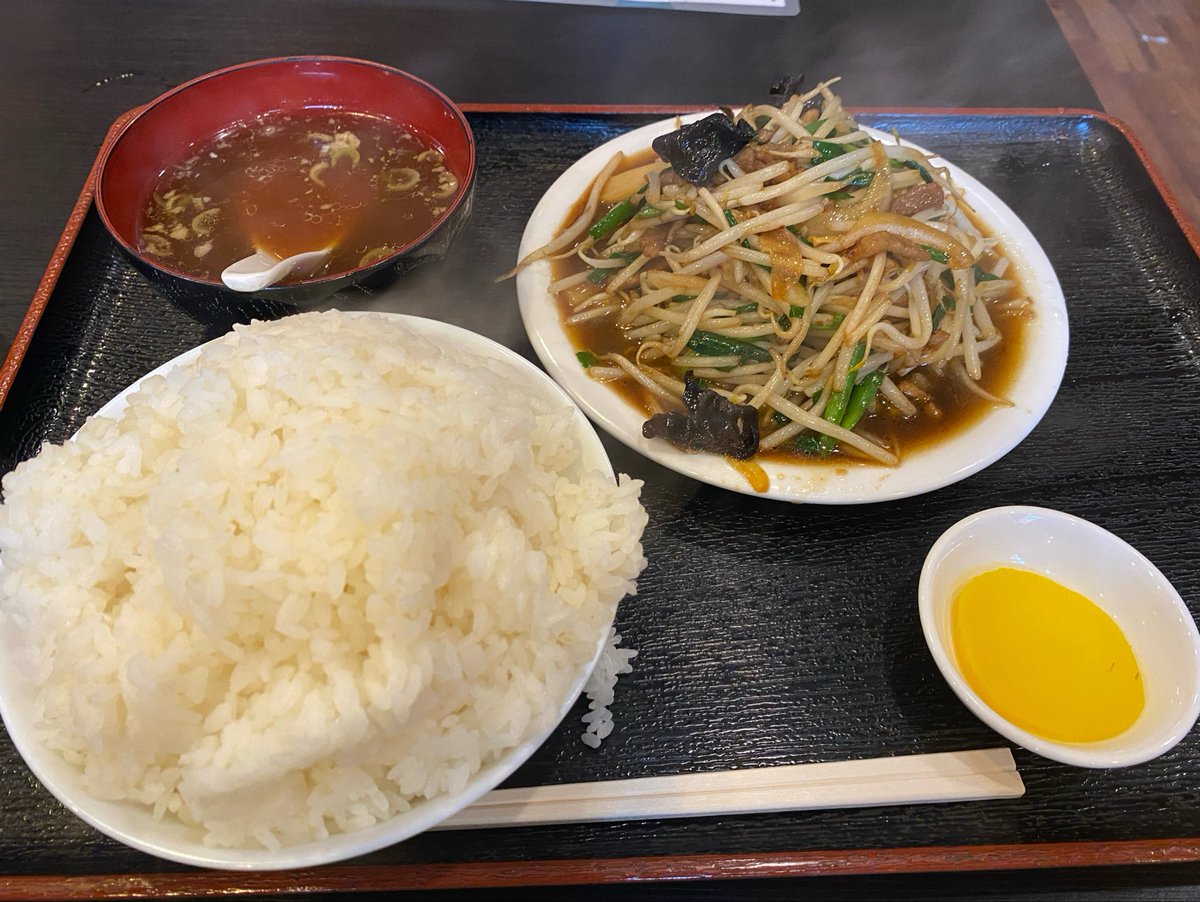 feelsgoodman44's tweet photo. 何気なく入った中華料理屋で定食の米大盛りにしたらこれが出てきて、初めてCULTEを見た時の驚きを思い出した https://t.co/lYHcRk8LIl