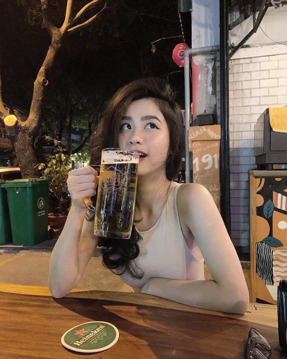MarianaSalling's tweet photo. みんなの今一番おすすめの映画やアニメは何ですか？教えて。みんなの意見も聞かせてね。 💬🚀
DlHyQ https://t.co/pUMIEdiukt
