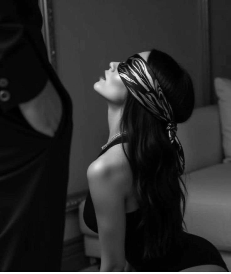 Dalia24doly's tweet photo. لو بص في عيني مره بس... هيحس اوام بشوقي ليه
لو بص في عيني مره بس ....بأني دايبه فيه https://t.co/YSE9dimL7L