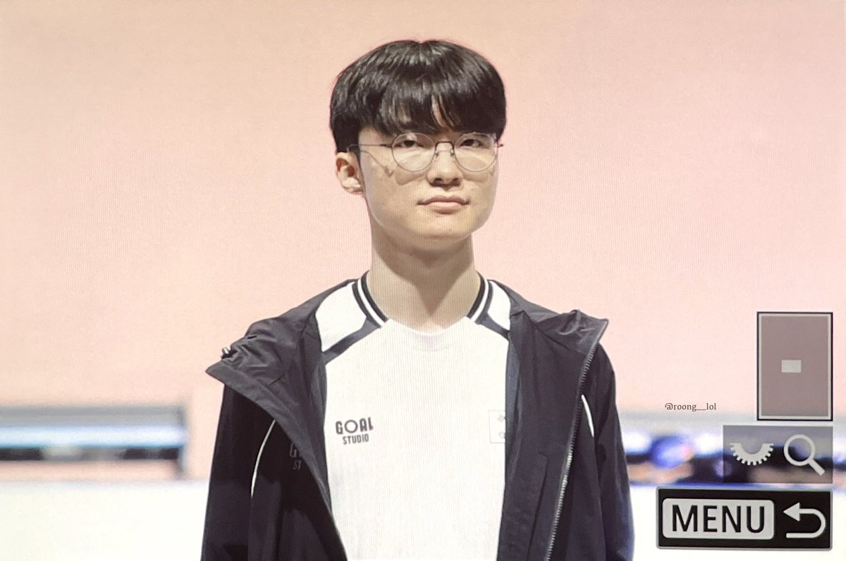 roong__lol's tweet photo. 261002 나고야 아시안게임 결승 페이커
🇰🇷

#Faker #페이커 https://t.co/Q37Ity1sT2