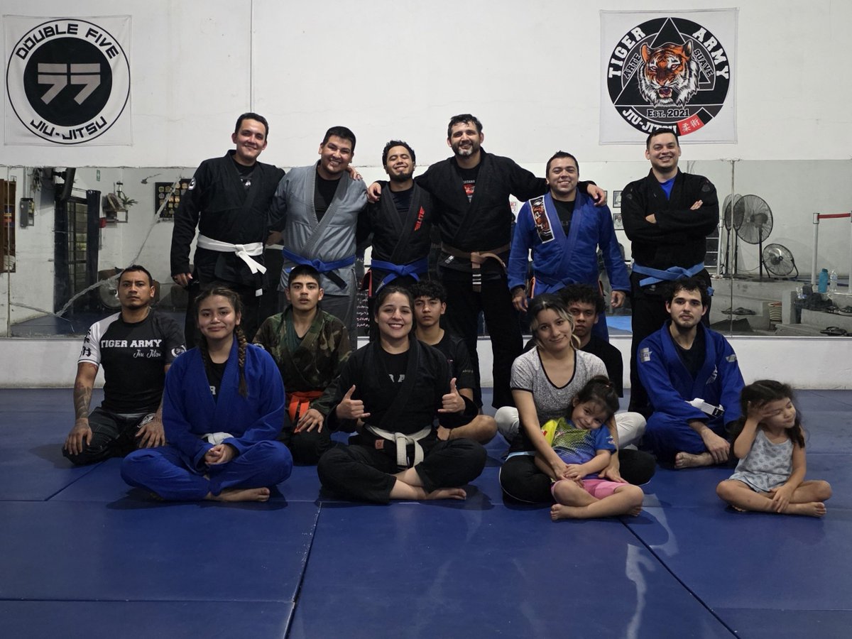 TigerArmyBJJ's tweet photo. Tiger Army Jiu-Jitsu 

(01/OCT/26´) 

#TigerArmyJiuJitsu #Bjj #BrazilianJiuJitsu #JiuJitsu #BjjMonterrey #Grappling #DoubleFiveJiuJitsu https://t.co/rCiEwl6KNo
