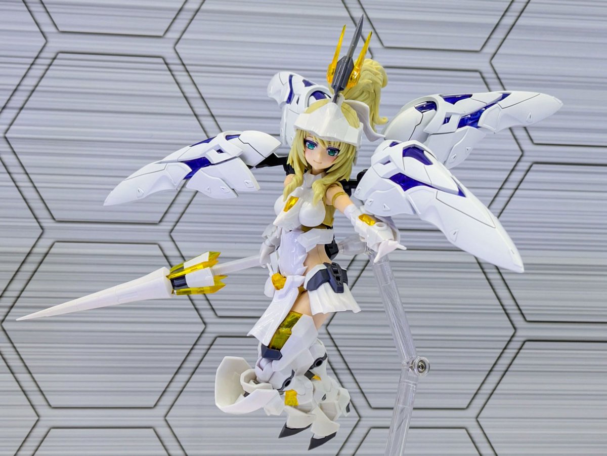 kotobukiya_p's tweet photo. 【展示情報】
M.S.G「ヘヴィウェポンユニット77 アクティブブースター」の彩色見本を全日本模型ホビーショーで初展示！

※ドゥルガーⅡにはアクティブブースターを2セット使用しています。

#コトブキヤHS https://t.co/mi9hujsSa7