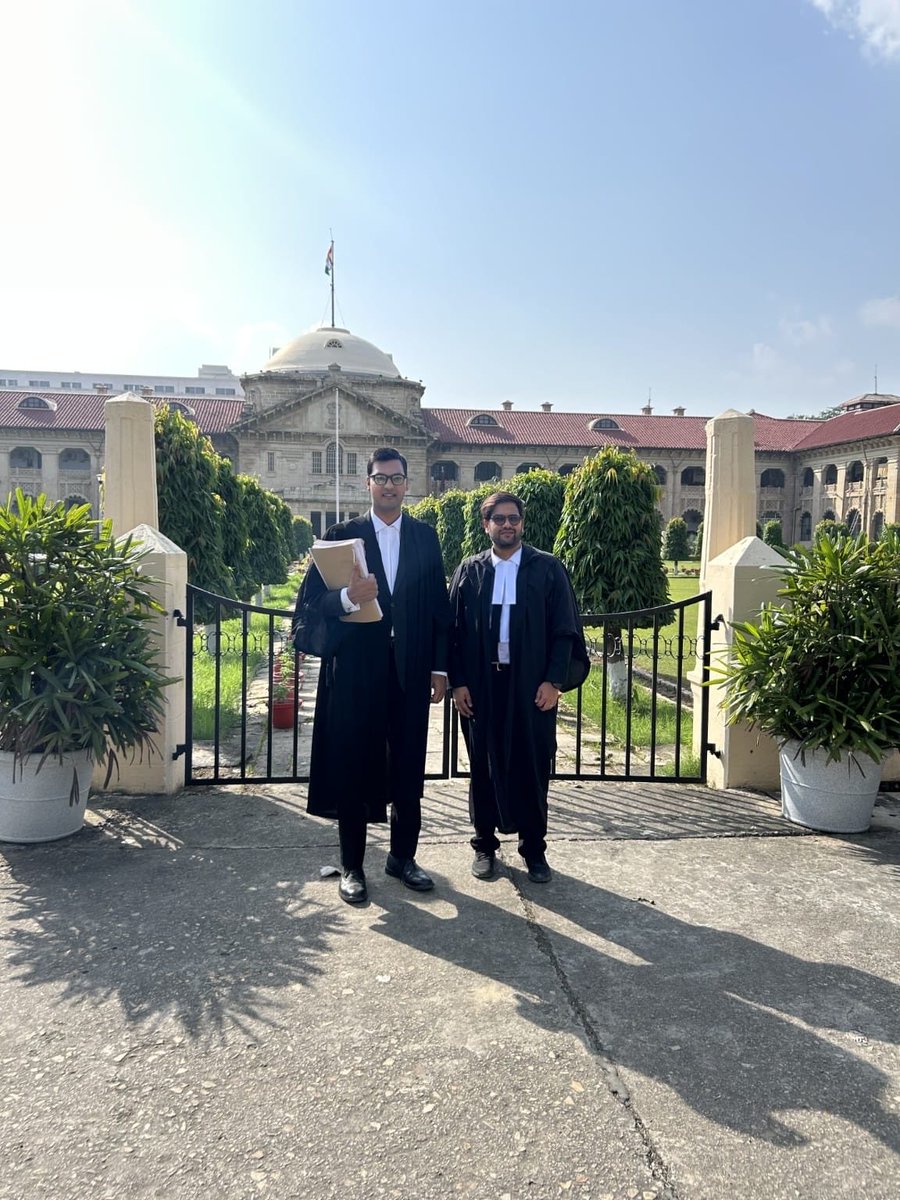 Tyagi0010's tweet photo. Allahabad High Court https://t.co/J2RL43mlcH