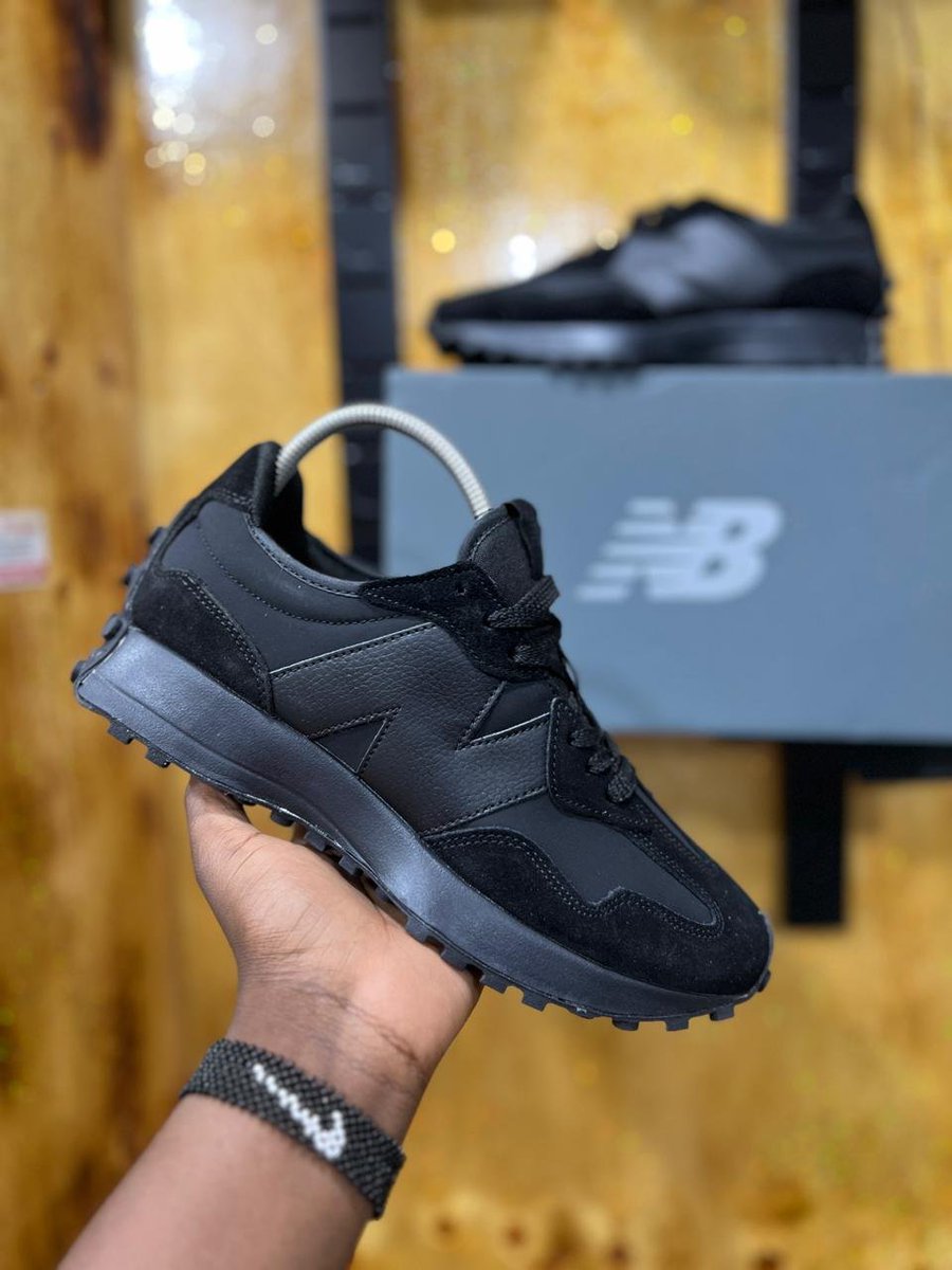 osoroKE's tweet photo. What are you selling today?

Nairobi Sneakers is your preferred plug for trendiest sneakers at affordable prices! Visit Philadelphia House, 5th Floor, Shop 522 on Tom Mboya Street next to Afya CENTER.

Black Shoes Edition!
Prices range 3,500-4,000 for sizes 40-45
☎️ 0798542232 https://t.co/1B6cacg9Sc