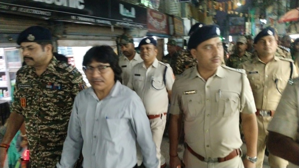 CEOWestBengal's tweet photo. Confidence Building Measures and interaction with local people by DEO alongwith SP and District Force Coordinator at various area under 210 Nandigram AC for upcoming bye election.
#ByeElection #CBM
@ECISVEEP
@SpokespersonECI
@PIBKolkata
@airnews_kolkata
@eastmedinipur https://t.co/m2FQOhoFFk