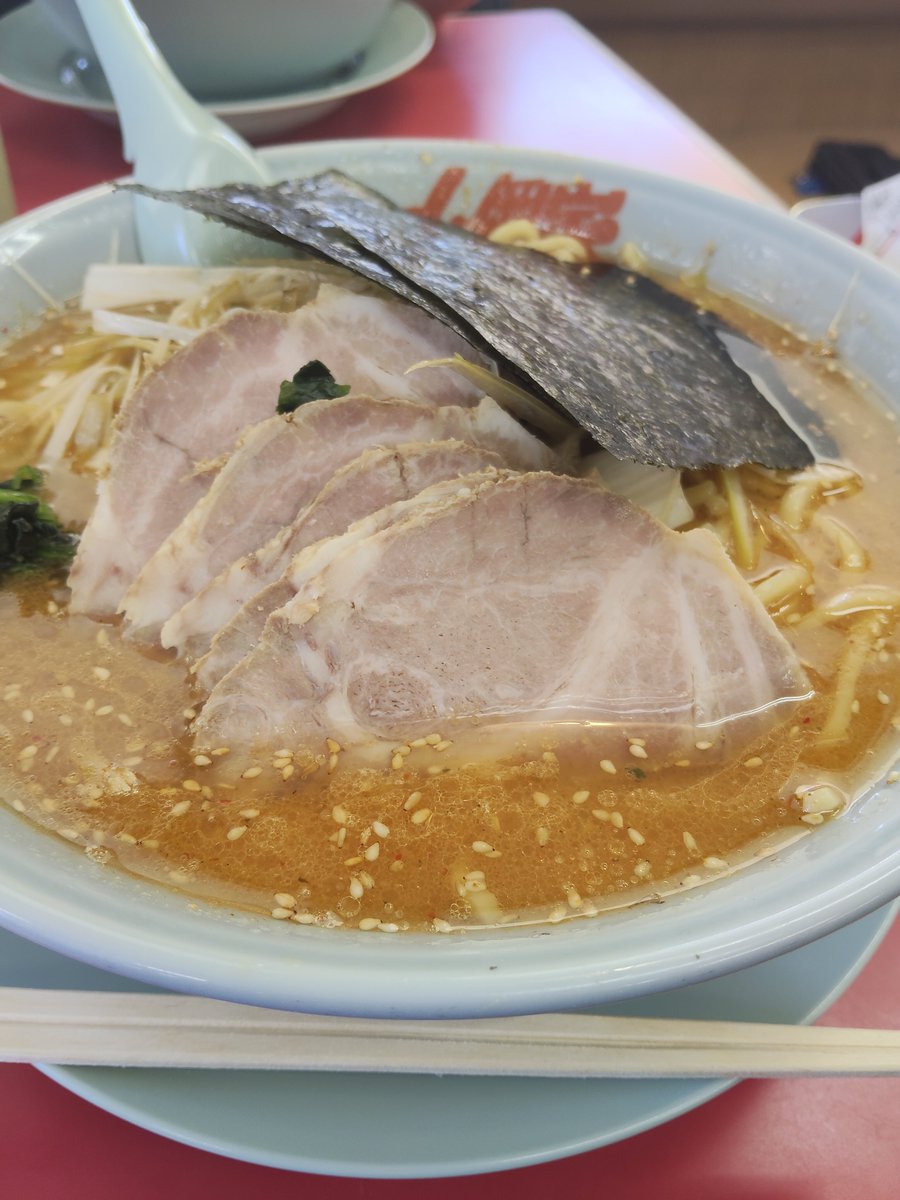 KAIYA_vrc's tweet photo. 特製味噌チャーシュー大盛りに半ライス行きました、プラスヤニで気絶コンボですこれ https://t.co/tM4FtbC2P4