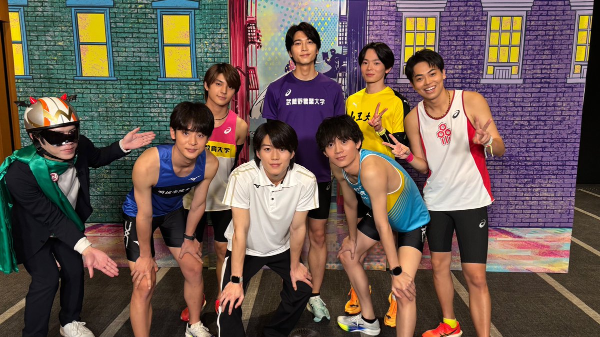writers_ntv's tweet photo. 今夜26時40分の #ライターズ ゲストは10日(土)夜9時スタート🎊#新土曜ドラマ『#俺たちの箱根駅伝』@orehako_ntvから #小林虎之介 #奥智哉 #水沢林太郎　#菅生新樹 #荒木飛羽 #庄司浩平 #林裕太 だ😎 

💬色々な人の想いがドラマに
💬寒い時期の撮影で🫨
💬チームになれた‼️
💬#山下智久 さんはスター💫 https://t.co/UvrliBnkMf