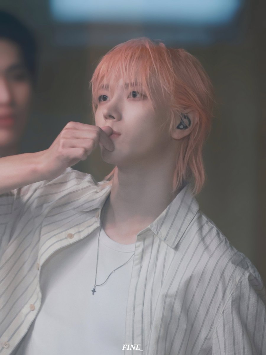 _Fine_0904's tweet photo. 260929 컬투쇼

🐱🧡

#BOYNEXTDOOR #보이넥스트도어 
#SUNGHO #성호 #朴成淏 #ソンホ https://t.co/6gJiOPsE1Y