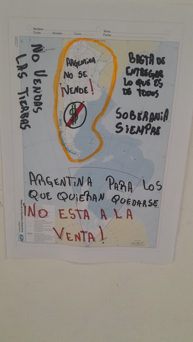 maru_bla's tweet photo. Vinieron por el chisme, se van concientizados: Nuestra tierra y nuestros recursos no están en venta! https://t.co/A04Uwgh6XF