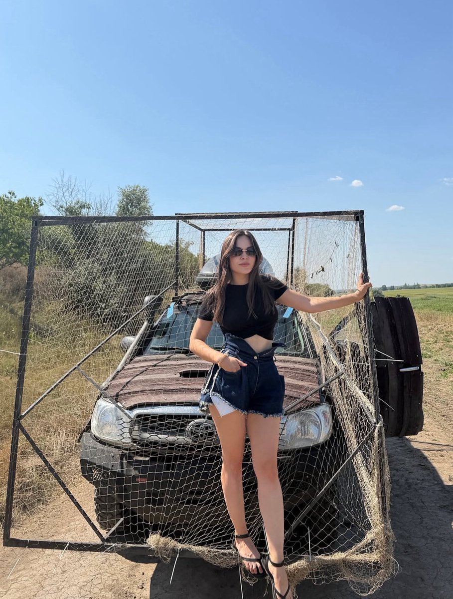 sofiyafearless's tweet photo. 🇺🇦 enjoying my free day,
🇺🇦Насолоджуючись своїм вільним днем #military #viralvídeo #fyp https://t.co/GvbD6eNqdM
