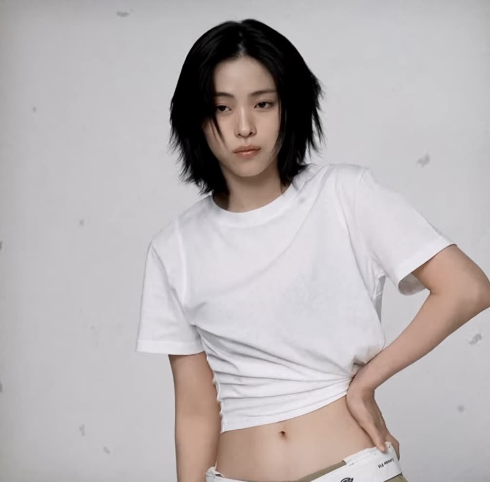 midzyoomf's tweet photo. motto lowkey being ryujin’s best hair era…oh mitm you have been dethroned https://t.co/OMWe5mXWmI