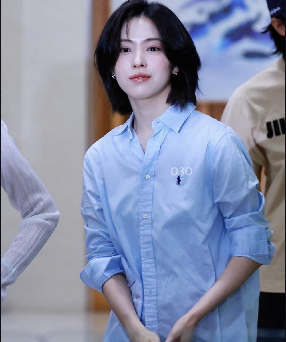 midzyoomf's tweet photo. motto lowkey being ryujin’s best hair era…oh mitm you have been dethroned https://t.co/OMWe5mXWmI