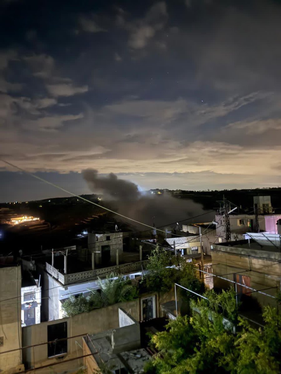 cbonneauimages's tweet photo. 🔴Summary of Israeli attacks on Lebanese territory on October 1, 2026:

🟠 Airstrikes:
Bani Hayyan
Between Mifdoun and Zouwtar Al-Sharqiyah
Al-Mansouri
Zouwtar Al-Sharqiyah
Between Hadatha and Haris

🟠 Artillery shelling:
Nabatieh Al-Fawqa
Meiss El Jabal
Wadi Zibqin
Outskirts of Mifdoun
Haris
Khiam
Braachit
Zouwtar Al-Sharqiyah
Kfar Tebnit
Wadi Al-Salouqi
Al-Mansouri
Hadatha
Khiam Plain
Beit Lif

🟠 Demolitions:
Khiam
Meiss El Jabal
Al-Mansouri
Majdal Zoun
Aitaroun
Beit Lif
Houla

🟠 Illumination flares:
Wadi Al-Hujeir
Al-Mansouri
Buyut Al-Sayyad (smoke bombs)