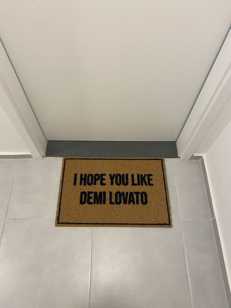 demi_glow's tweet photo. i need this for my apartment https://t.co/6aS444WZip