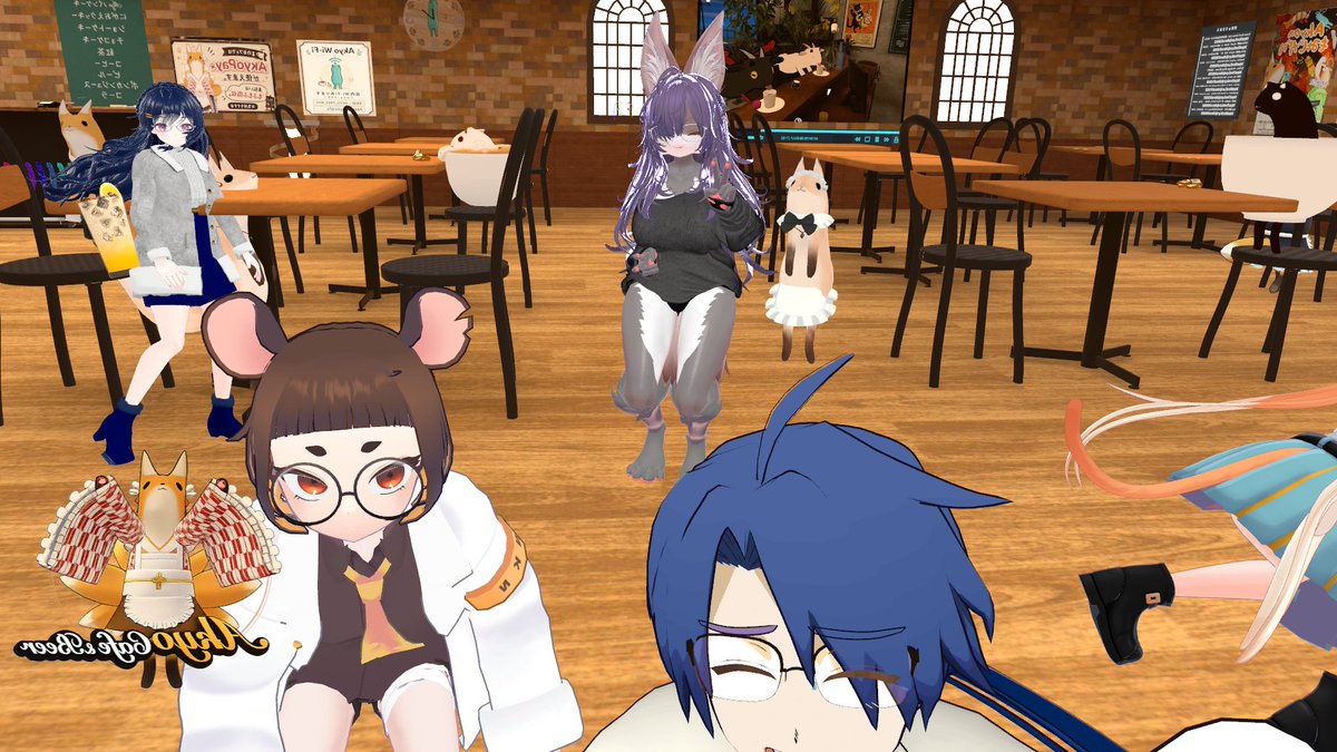 VRBarYADOKARI's tweet photo. 写真を撮ってると集まってくるぞ🤣
＃VRBarやどかり
#Akyoカフェ
#AkyoCafeAndBeer https://t.co/922oUX7VTI